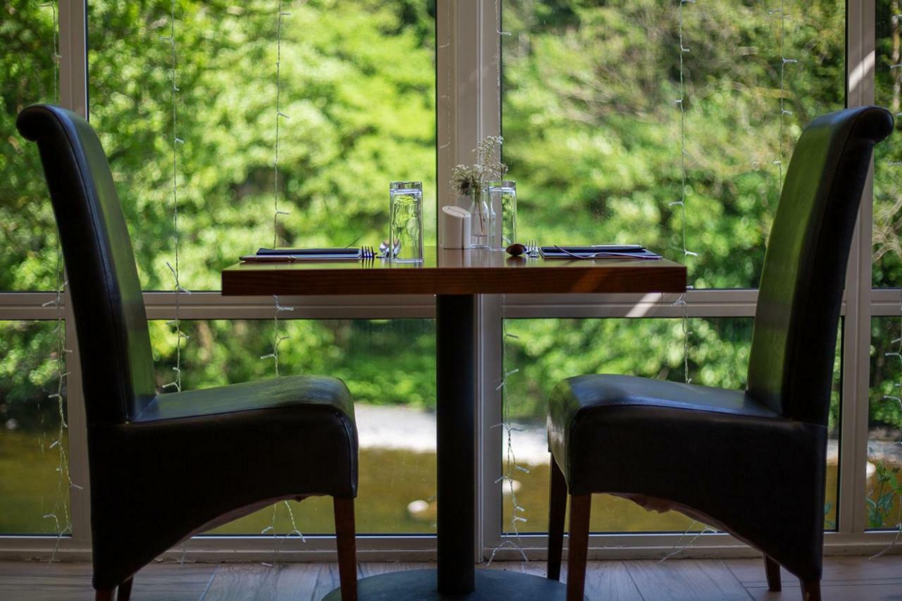 Craig-Y-Dderwen Riverside Hotel Betws-y-Coed Exterior foto